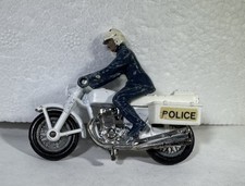 LESNEY VINTAGE MATCHBOX No. 33 HONDA 750 POLICE WHITE MOTORCYCLE W/RIDER
