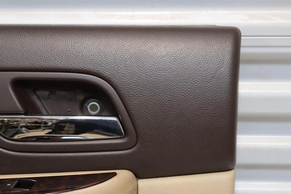 2010-2014 GMC YUKON XL 1500 tampa de acabamento do painel da porta lateral esquerda traseira OEM - Imagem 4 de 4
