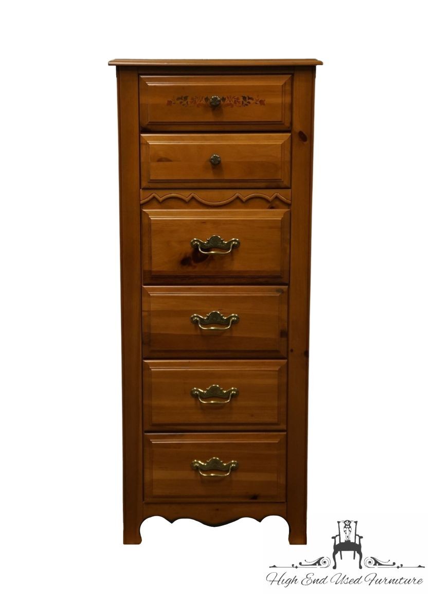 BROYHILL FURNITURE Solid Knotty Pine Country French 22" Lingerie Chest 6620-43