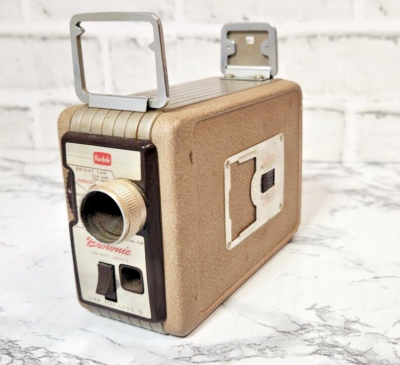 VTG Kodak Brownie 8mm Movie Camera II 13mm Lens Kodachrome Film  1957