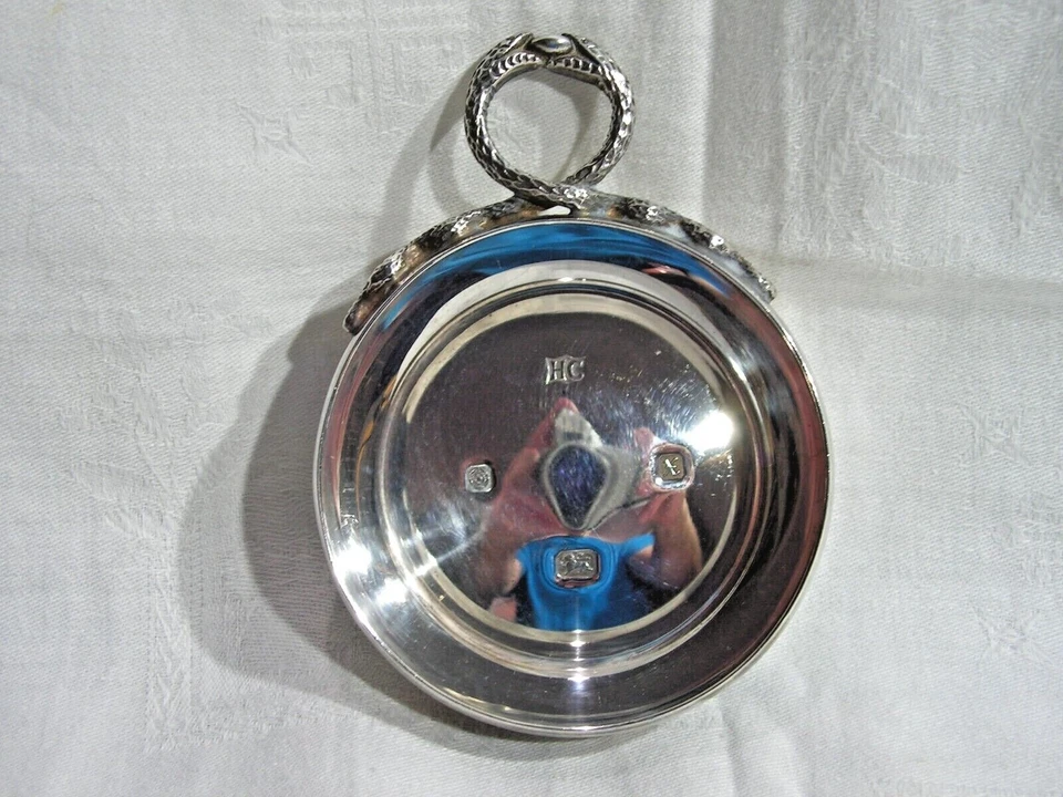 ELIZABETH II PLATA MACIZA CON SELLO SABOR DU VIN CATADOR DE VINOS Hugh Crawshaw 1997 Foto 3 de 4