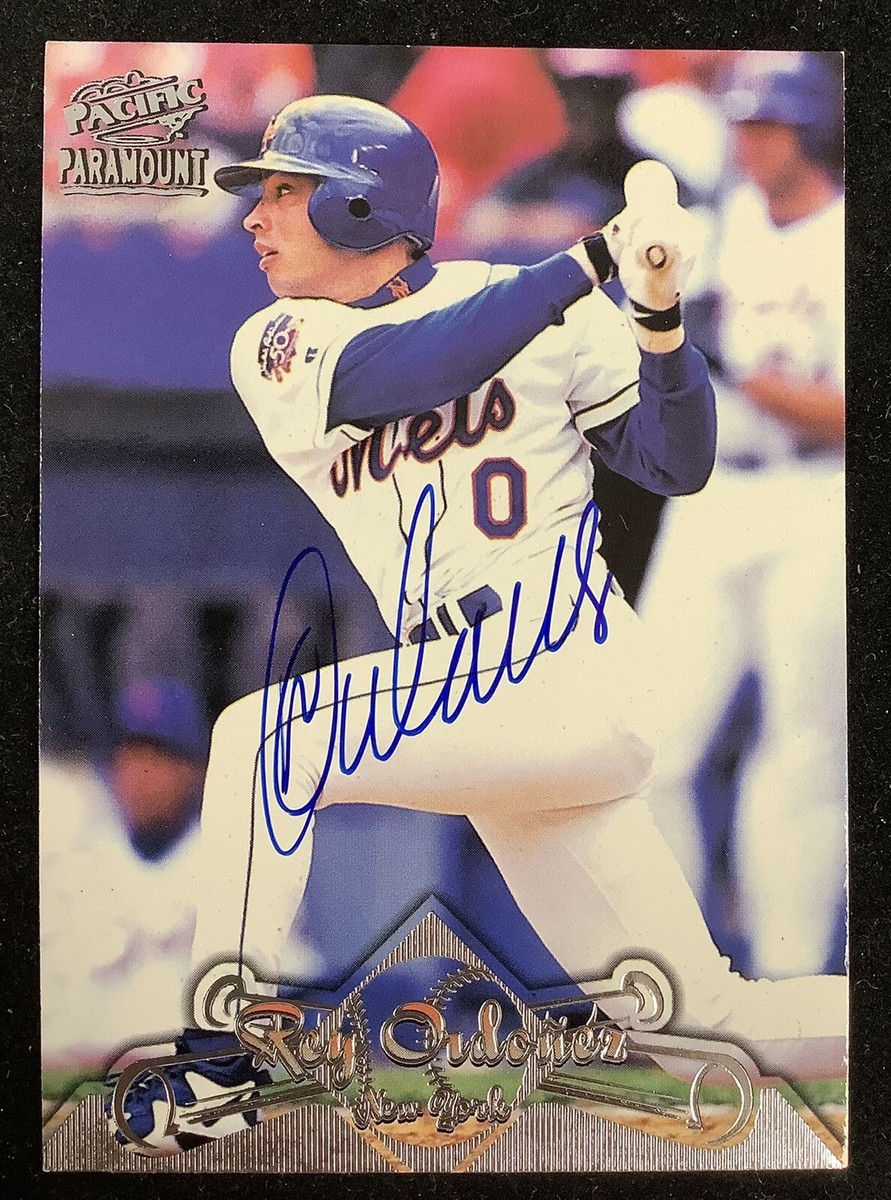 メジャーリーグ　カード　REY ORDONEZ Rey Ordonez Signed 1998 Pacific #209 Baseball Card New York