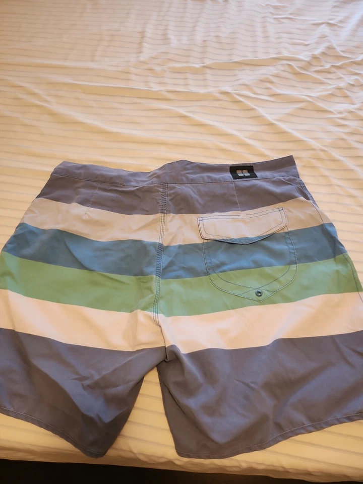 Pantalones cortos Insight 38 Foto 3 de 4