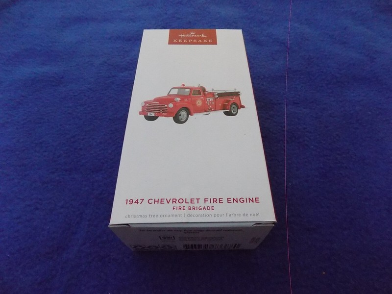Hallmark Keepsake Ornament 2022 1947 Chevrolet Fire Engine NIB