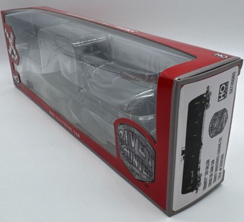 Rivet Counter HO Scaletrains Trinity 31K Gallon Crude Oil Tank Car TILX #350599 - Picture 6 of 10