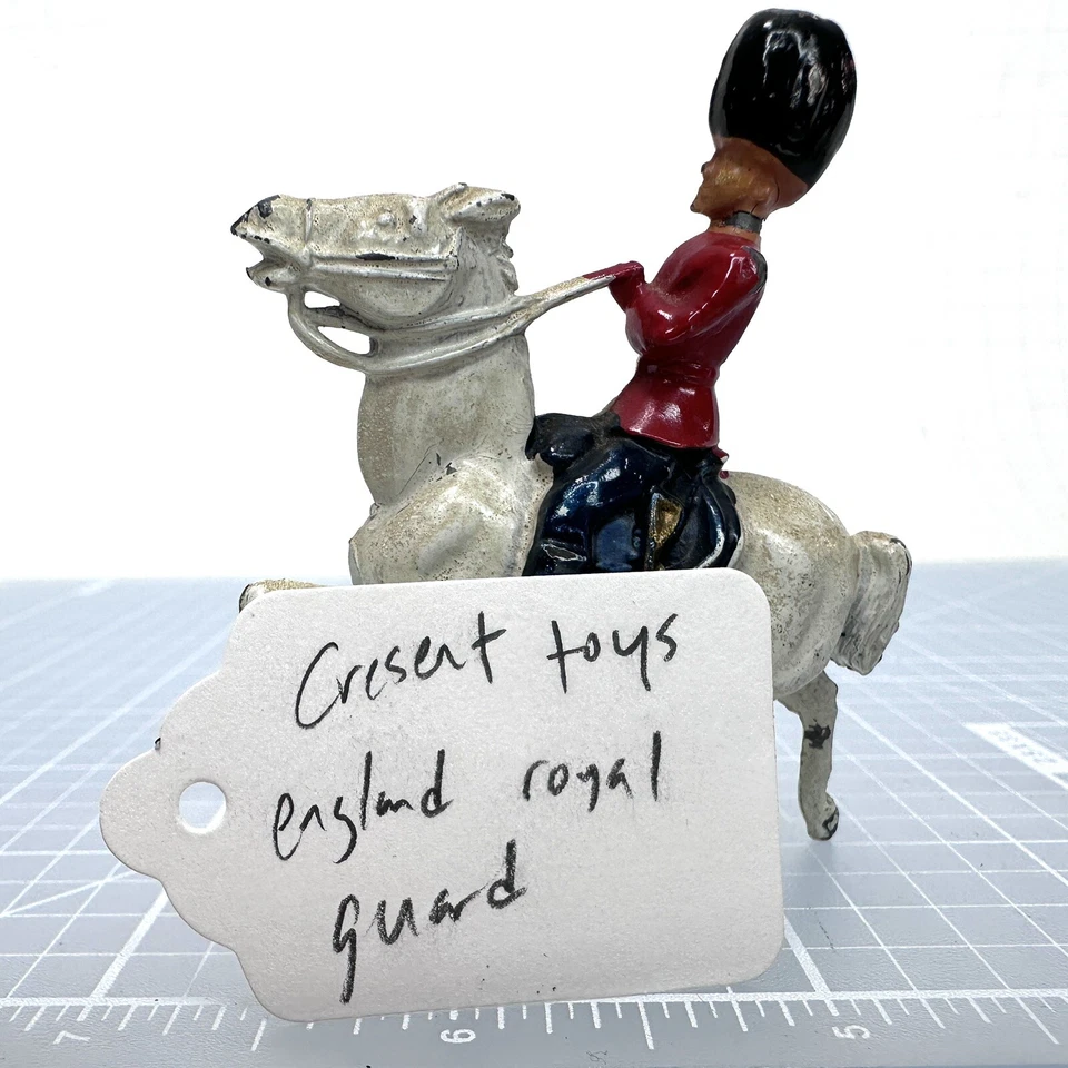 Figura Miniatura Militar Montada Guardia Real Británica Soldado Crescent Toys Foto 3 de 4