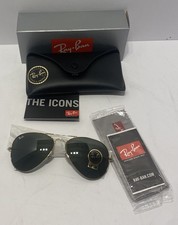 Occhiali da sole Ray-Ban RB3025 Aviator montatura oro classico lenti verdi 58 mm unisex
