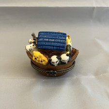 Vintage Porcelain Noahs Ark Animals Hinged Trinket Box Collectible  