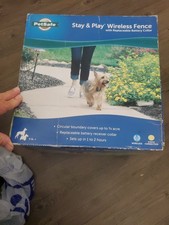 PetSafe Stay And Play Wireless Fence for Pet 3/4 Acre With Collar Etc.