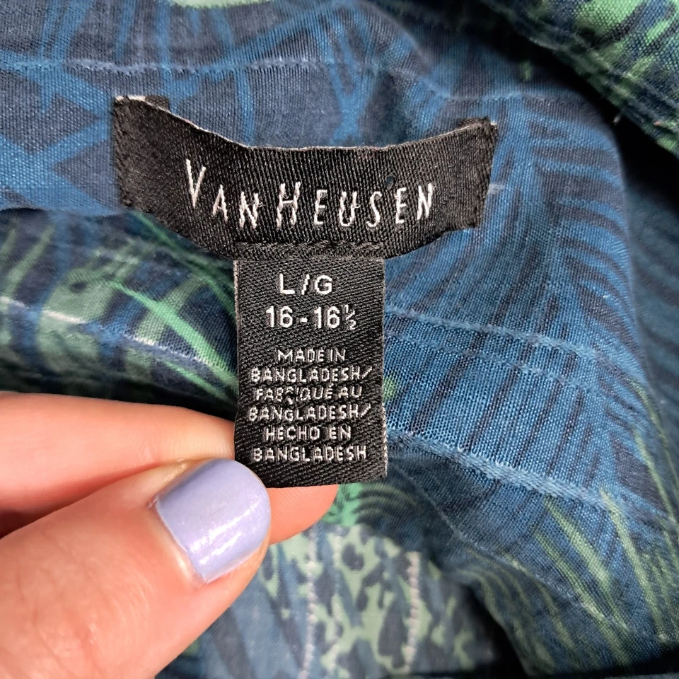 Van Heusen Men's Pair Of Button Up Short Sleeve Shirt Multicolor Large - Image 3 of 4