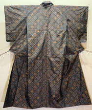 Honba Oshima Tsumugi Classic Elegant Kimono Japanese Wear Pure Silk Traditional