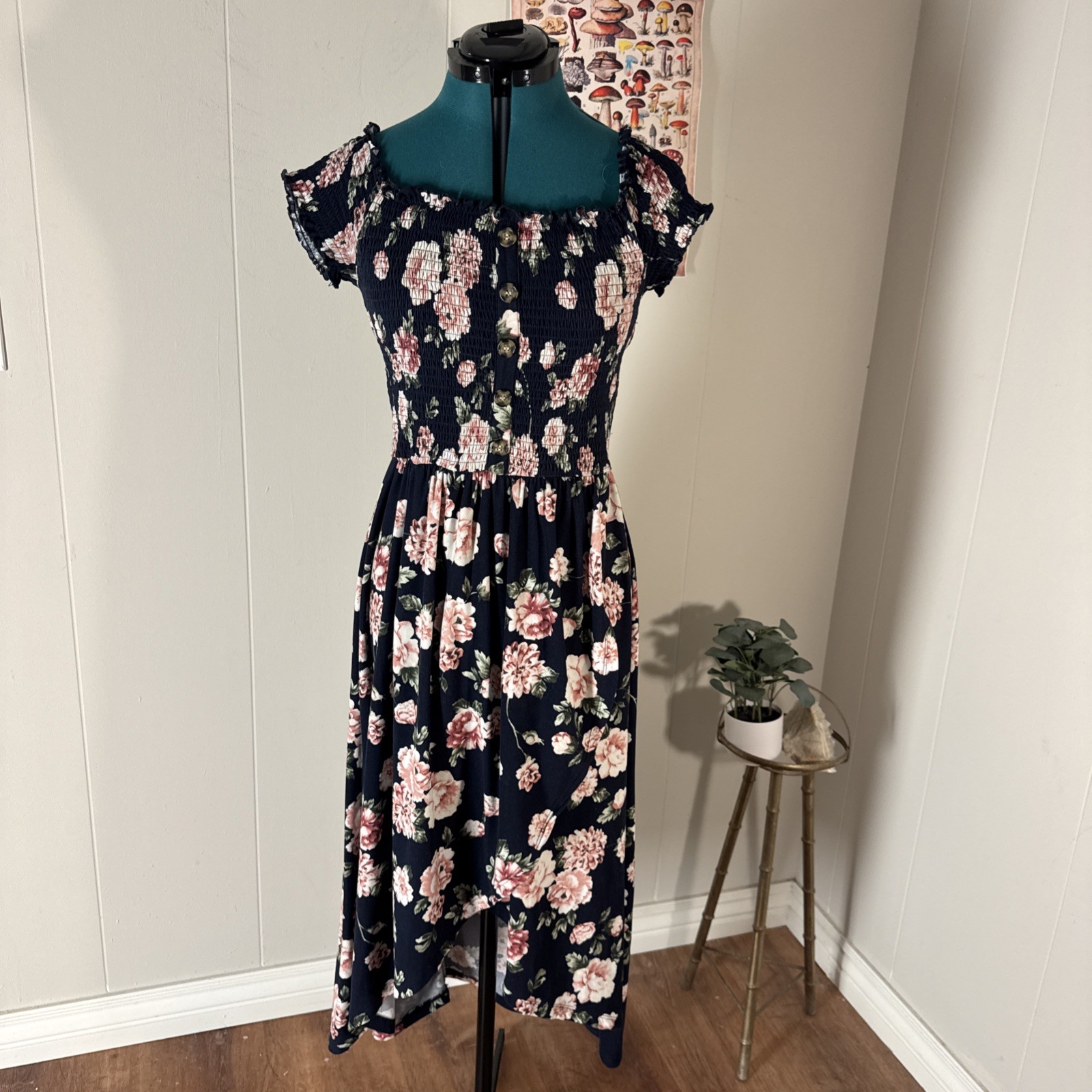 205 Collins Maxi Dress Off The Shoulder Black Floral Buttons Women's Size Small