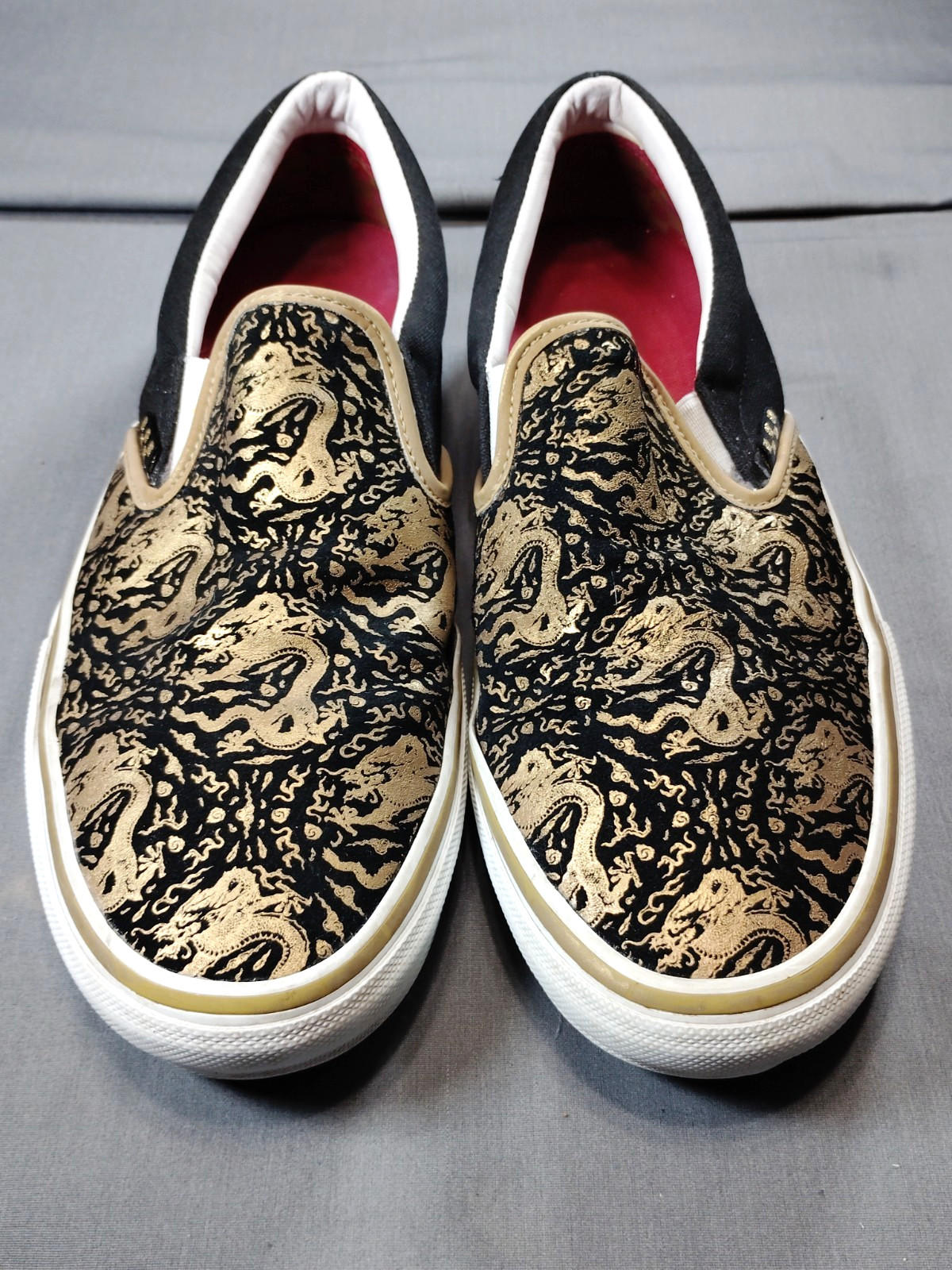 Vans Skate Slip-On Lunar New Year Dragon Black Gold Preppy Art UNISEX M12/W13.5 image 3