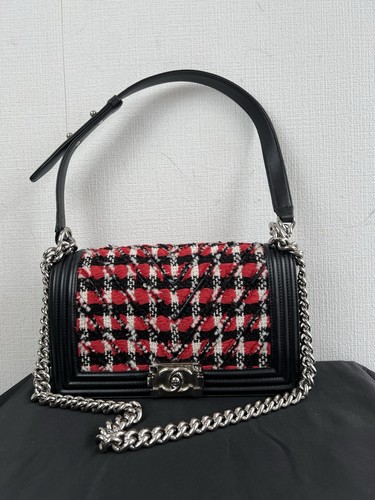 Auth Chanel Black Red Chevron Tweed Boy 25 Flap Bag Medium SHW Rank A+