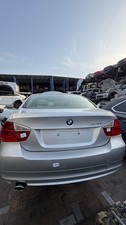 BMW 320i Klebefolie Seitenverkleidung vorne links 51147172175