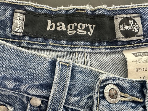 Levi’s SilverTab Vintage Y2K Boys Baggy Skater Shorts Size 10 Regular - Picture 3 of 9
