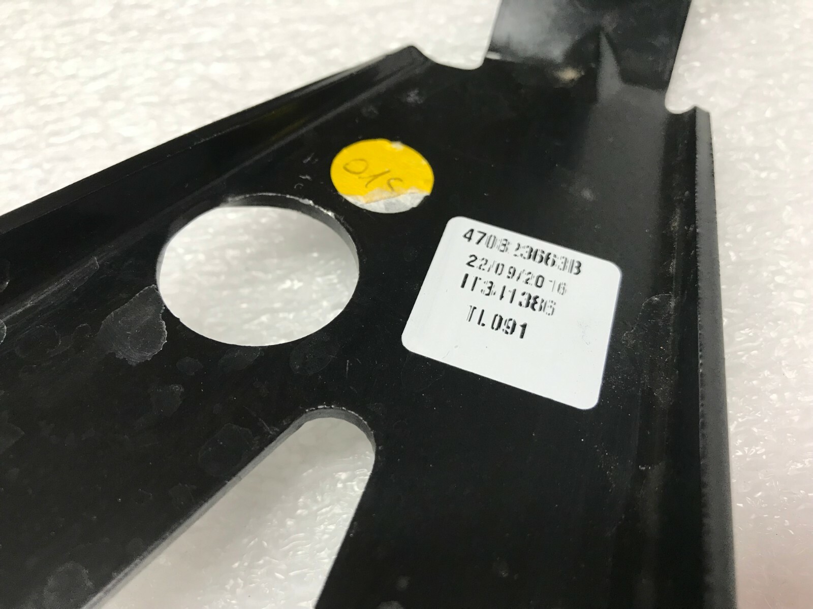 LAMBORGHINI AVENTADOR FRONT LEFT DRIVER FENDER BRACKET MOUNT OEM 470823663B