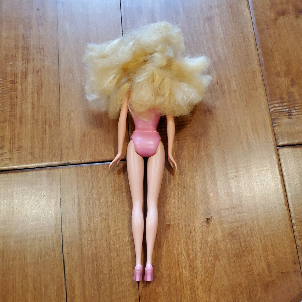 Muñeca Disney Princesa AURORA La Bella Durmiente 12" Mattel 2010 Barbie Baño Foto 4 de 4