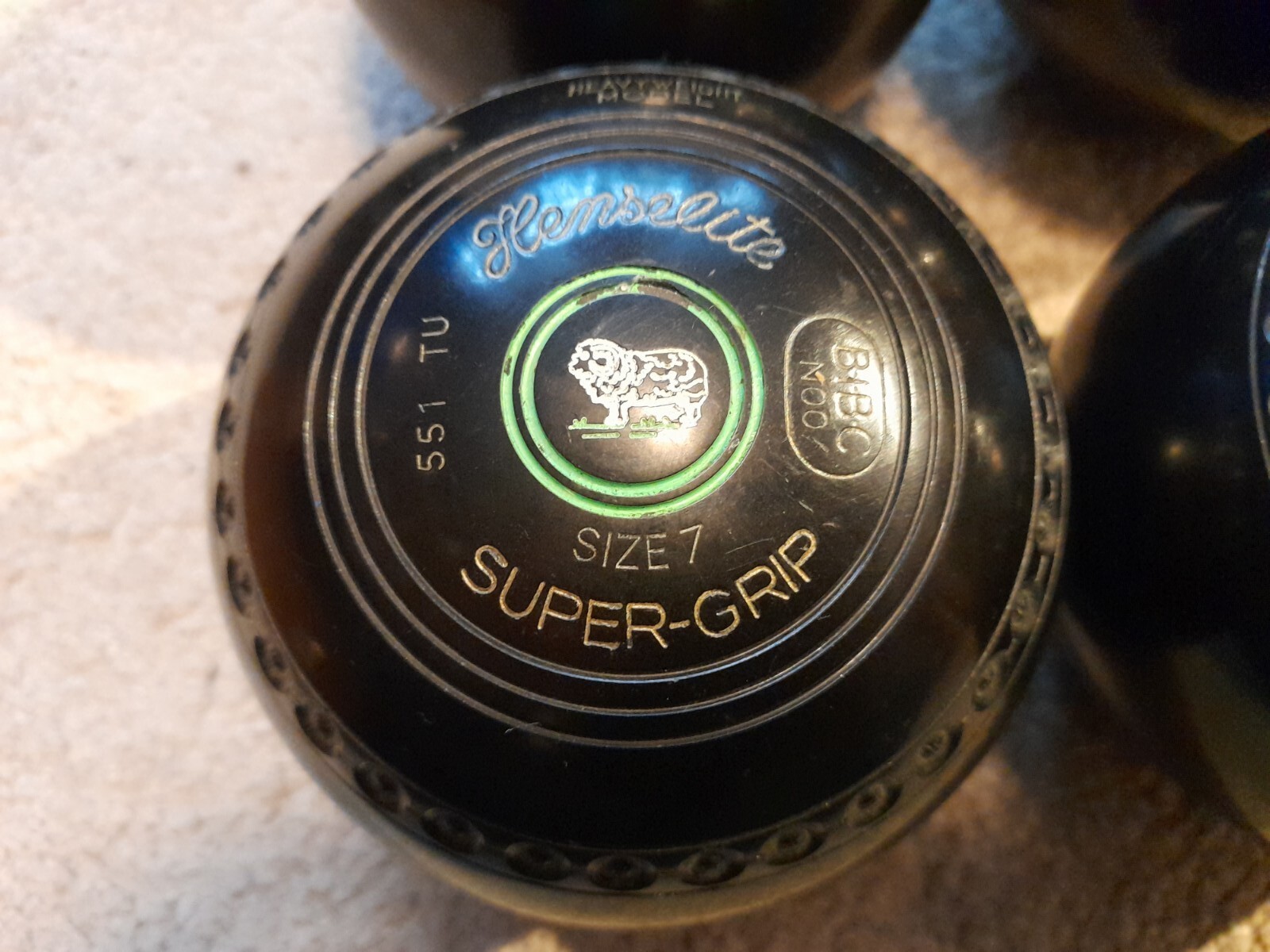 Henselite SuperGrip Set Of 4 Lawn Bowls Size 7 eBay