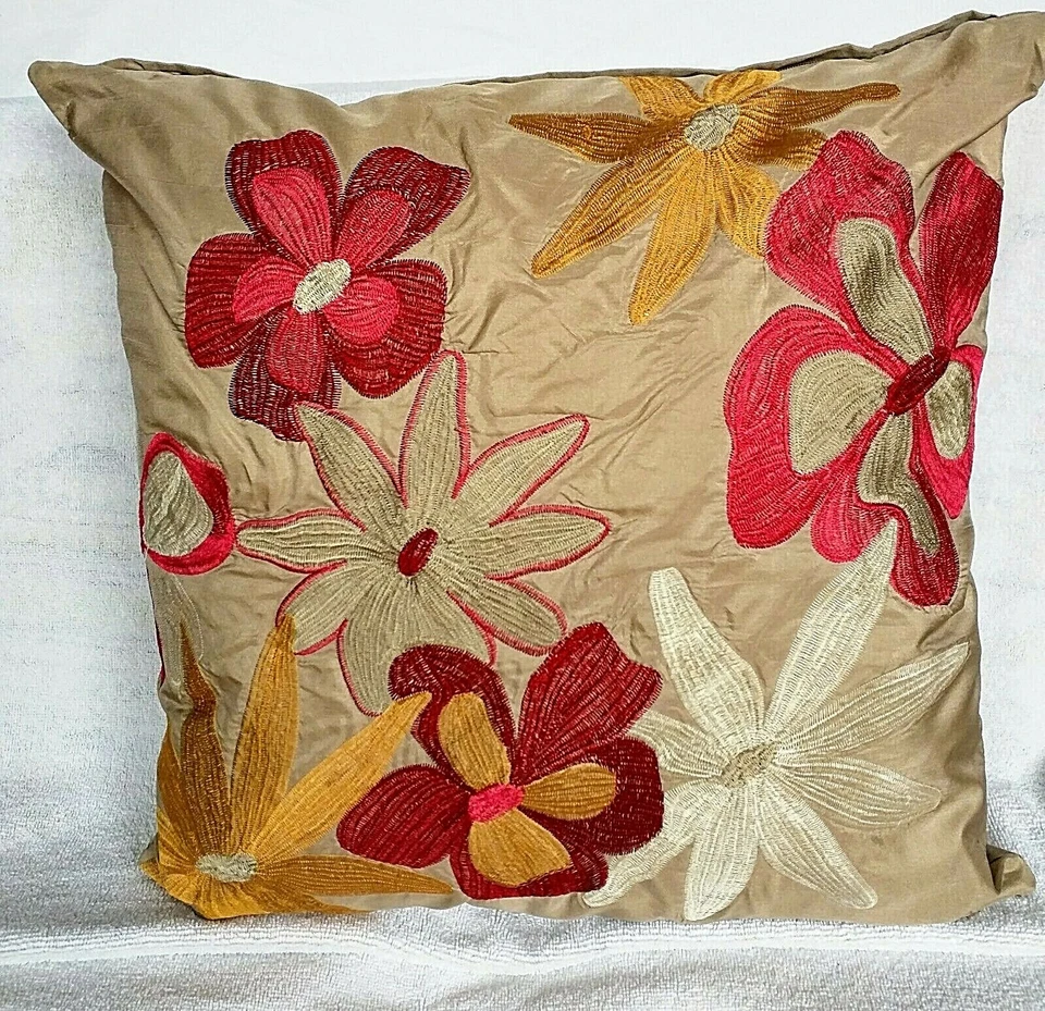 PIER 1 IMPORTS TAN RED GOLD FLORAL EMBROIDERED SQUARE THROW PILLOW 18 X 18 - Image 4 of 4