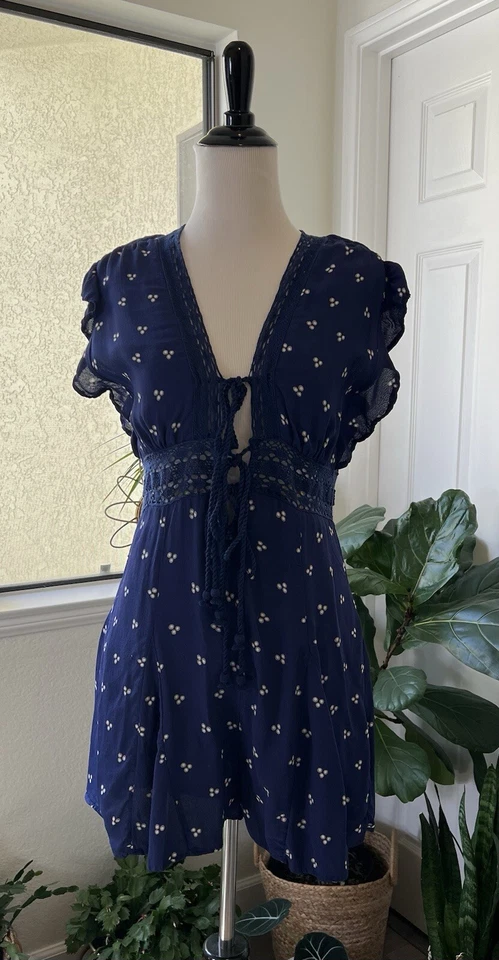 Mameluco Free People para mujer Morning Sun talla M azul marino punto ganchillo festival coqueta Foto 2 de 4