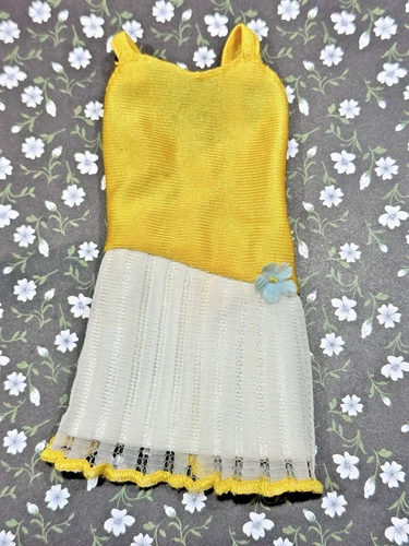 Barbie Vintage Pre Superstar Yellow & White Dress Mattel Free Ship In USA 🌼🌻
