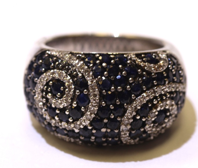925 sterling silver Dark sapphire .32ct Diamond Gemstone dome ring 13.6g band 7