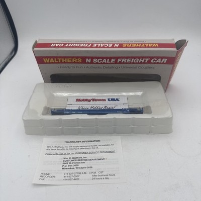 Walthers N Scale Double w/ Two 48  Containers Stack Flat Car Hobbytown 905-11056