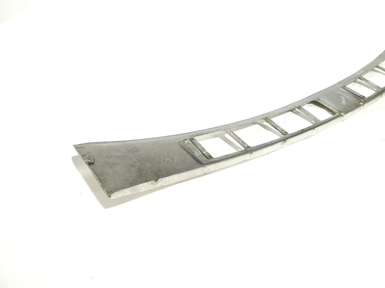 1990 Bentley Turbo R Automatic OEM Windshield Wiper Cowl Vent Panel White 