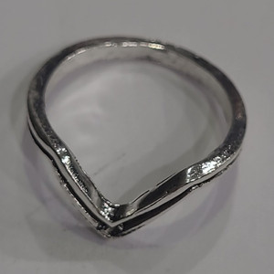 Silver Tone Stainless Steel Chevron Band Ring Size 6 No Stones