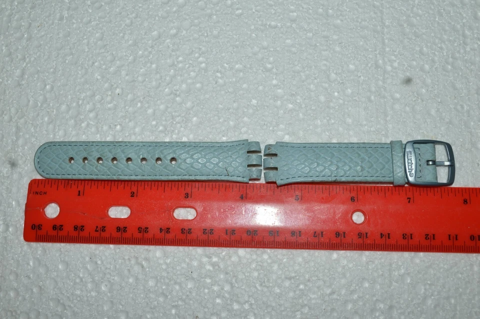 Reloj Swatch 2001 IRONY BEAT correa de cuero YFS4008 THANSPHERE 17,5 mm usado Foto 2 de 4