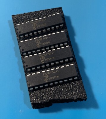 4x PIC18F15Q41 IC: PIC-Mikrocontroller MICROCHIP TECHNOLOGY - 4 Stück