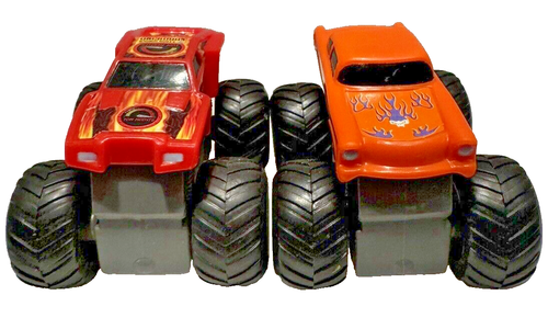 MONSTER JAM TEAM BURGER KING MONSTER TRUCKS AVENGER & MAXIMUM DESTRUCTION - Picture 9 of 10