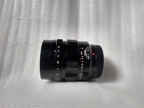 Voigtlander Nokton 42.5 42.5mm F/0.95 MFT best fastest lens Top condition Boxed - Picture 4 of 5