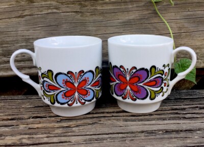 2 vtg Bavaria Schumann Arzberg Germany Mug Cups colorful stylized butterflies?