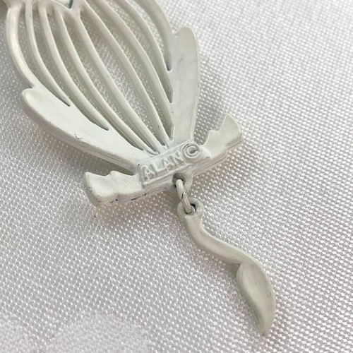 Vintage Necklace Articulated Lion Pendant White Enamel Gold Tone Rope Chain ALAN - Foto 5 di 8