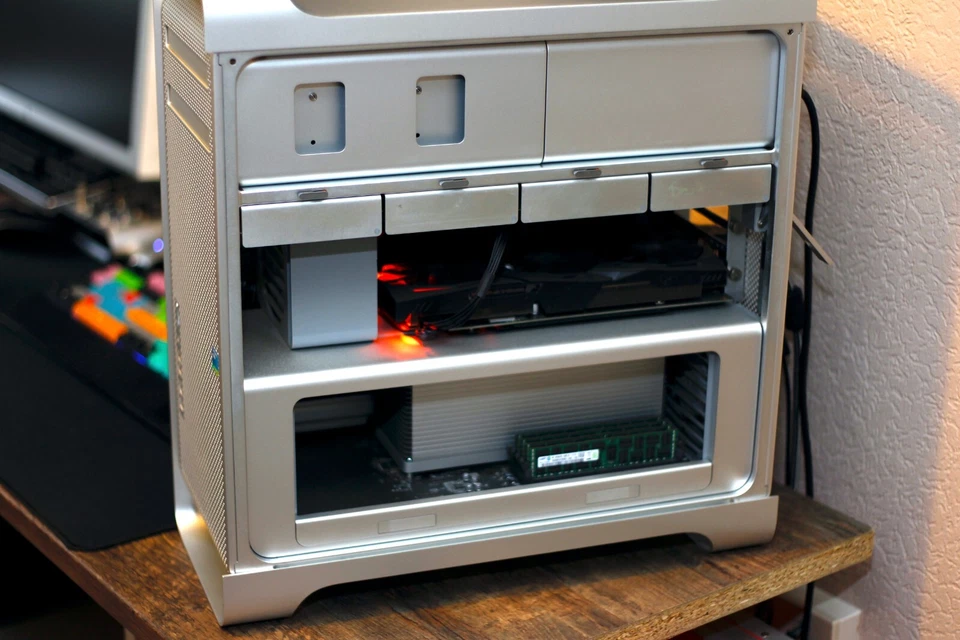 Apple Mac Pro 4.1 QC 2,6 Ghz, 32 GB, ATI RX 480 8GB, 2TB HD, Adobe, Logic, Film - Bild 4 von 4