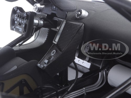 MCLAREN 12C GT3 WHITE 1/18 DIECAST CAR MODEL BY AUTOART 81341 - Picture 4 of 6