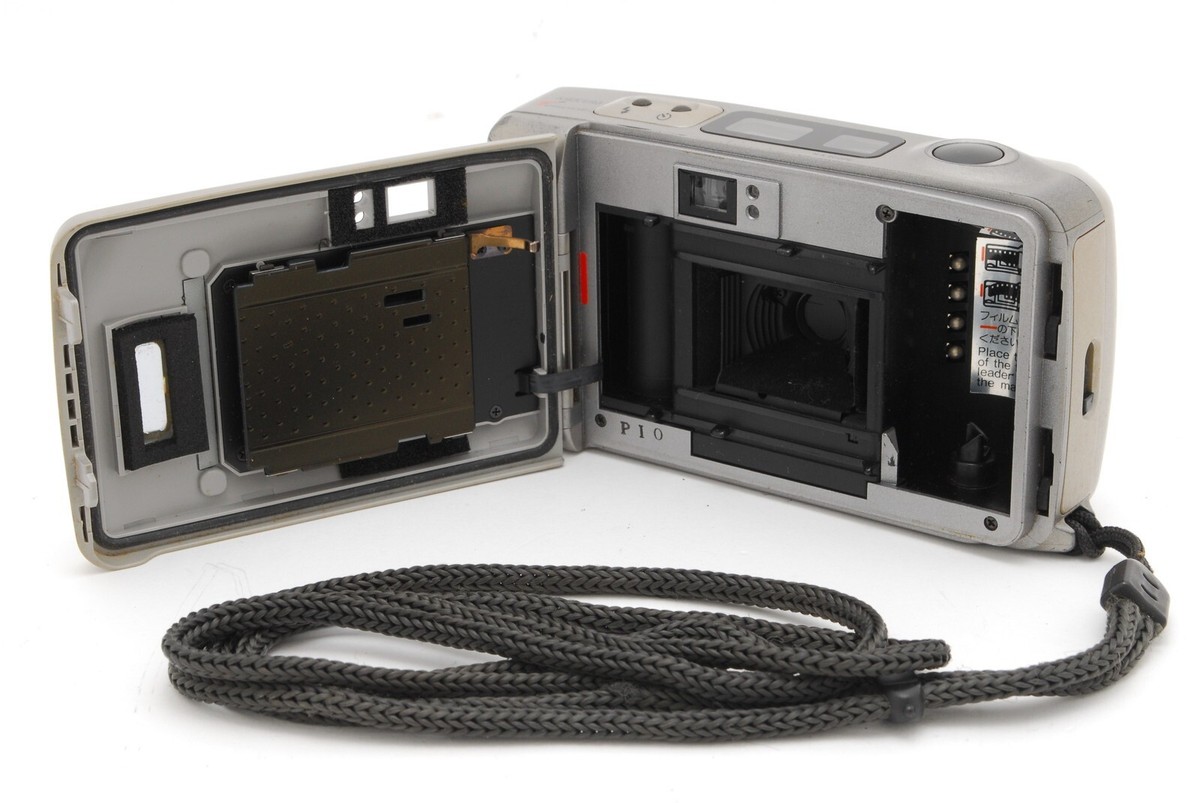【saku】KYOCERA T-PROOF FILM CAMERA Kyocera T-Proof (Yashica T5) Compact Film Camera Review and