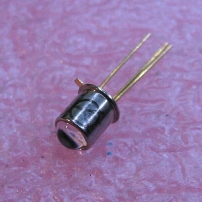 Optek OP805SL Silicon Si NPN Photo-Transistor - NOS Qty 1