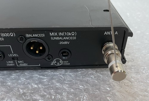 TOA Electronics WT-5805 A01US Diversity Wireless Tuner UHF 576-932 MHz - Bild 5 von 8