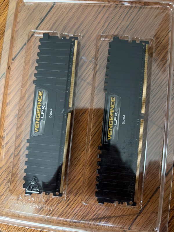 Corsair Vengeance 3200 16GB DDR4