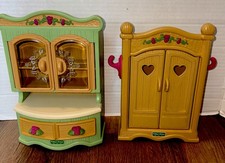 Vintage Fisher Price Briarberry Bears China Cabinet Hutch Cabinet  Wardrobe Lot