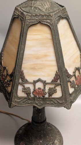 Early 1900's Carmel Slag Glass Boudoir Lamp 6 Panel Working Condition - Bild 2 von 9