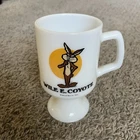 Vintage 1975 Warner Bros. Wile E. Coyote Milk Glass Mug Marriott's Great America