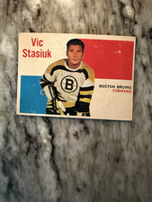1959–60 Topps Vic Stasiuk #66 – Boston Bruins Vintage NHL Card