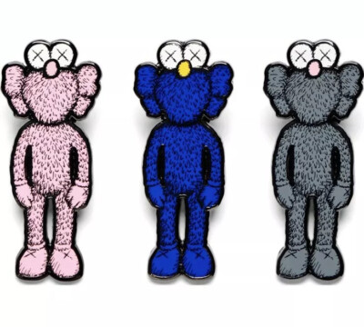 KAWS NGV PINS ピンバッチ カウズ　BFF Pins s-l400.jpg