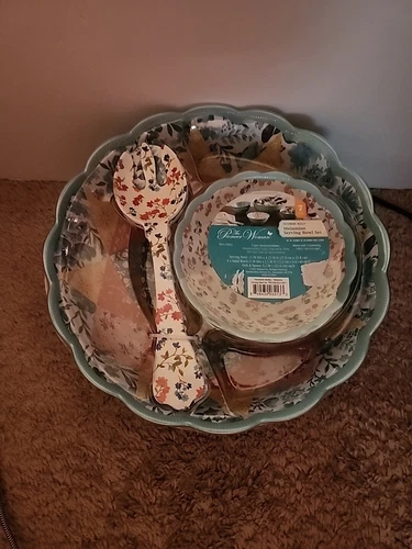 Brand New Pioneer Woman Patchwork Medley Melamine Serving Bowl Set!