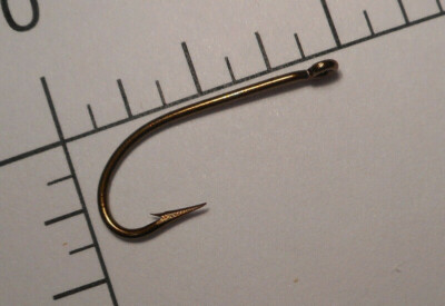 MUSTAD & SON no.5 O'SHAUGHNESSY Superior FLY TYING HOOKS Bronzed Ringed 23407 B