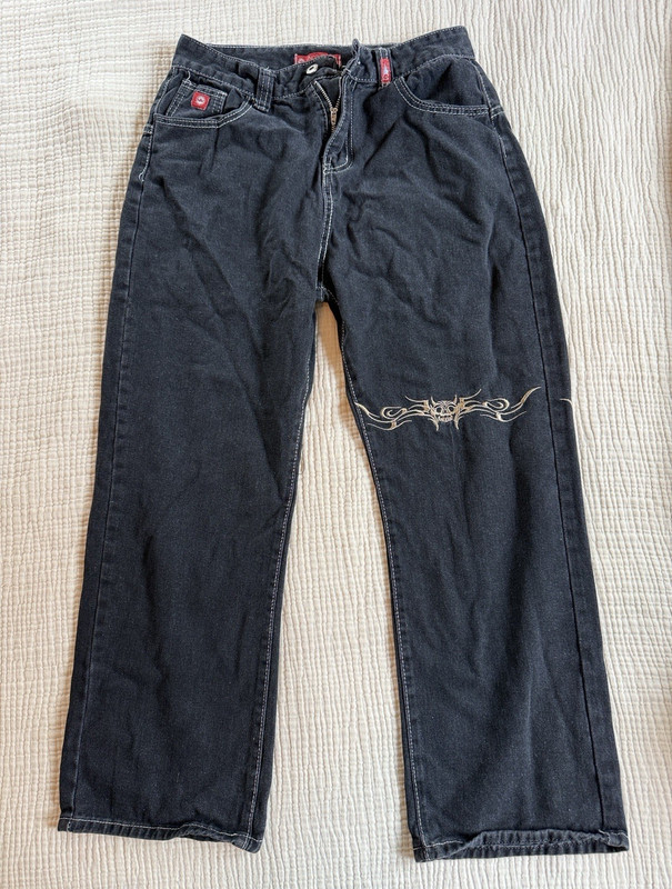 JNCO Woman’s Black Dark Wash Denim Straight Relaxed Tribal Embroidered Jeans
